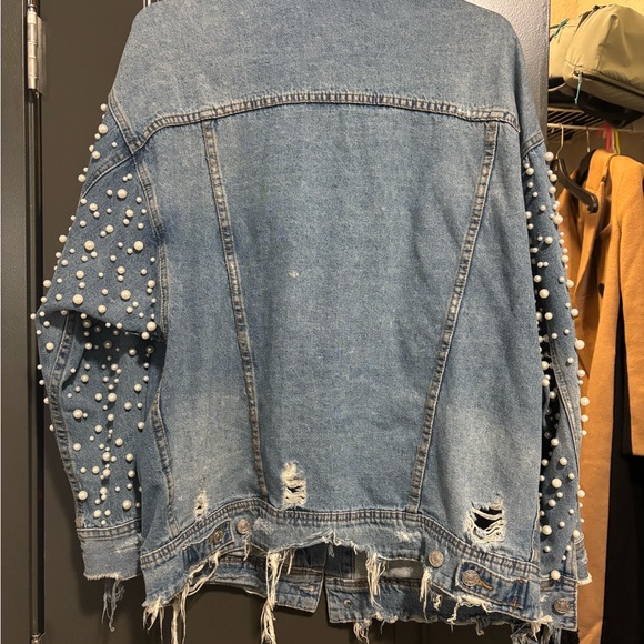 Sunset and Spring Pearl Distrssed Denim Jacket size Large - Picture 4 of 6